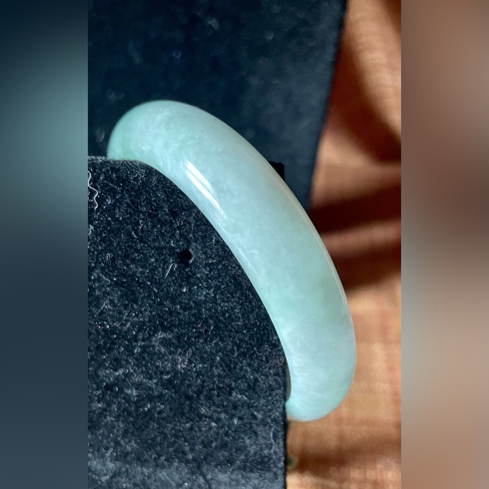 Ladies Jade Bangle Bracelet